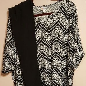LulaRoe outfit 2X Irma TC leggings